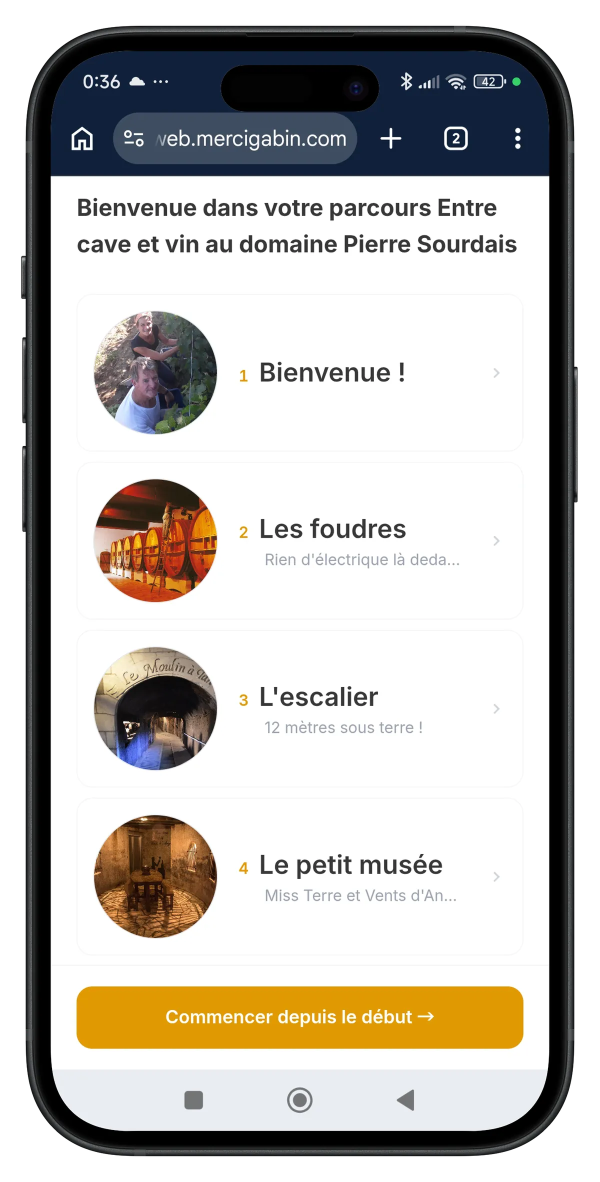 Le parcours prend la forme d’une liste simple de points d’intérêt. Vos visiteurs se repèrent facilement et avancent à leur rythme.